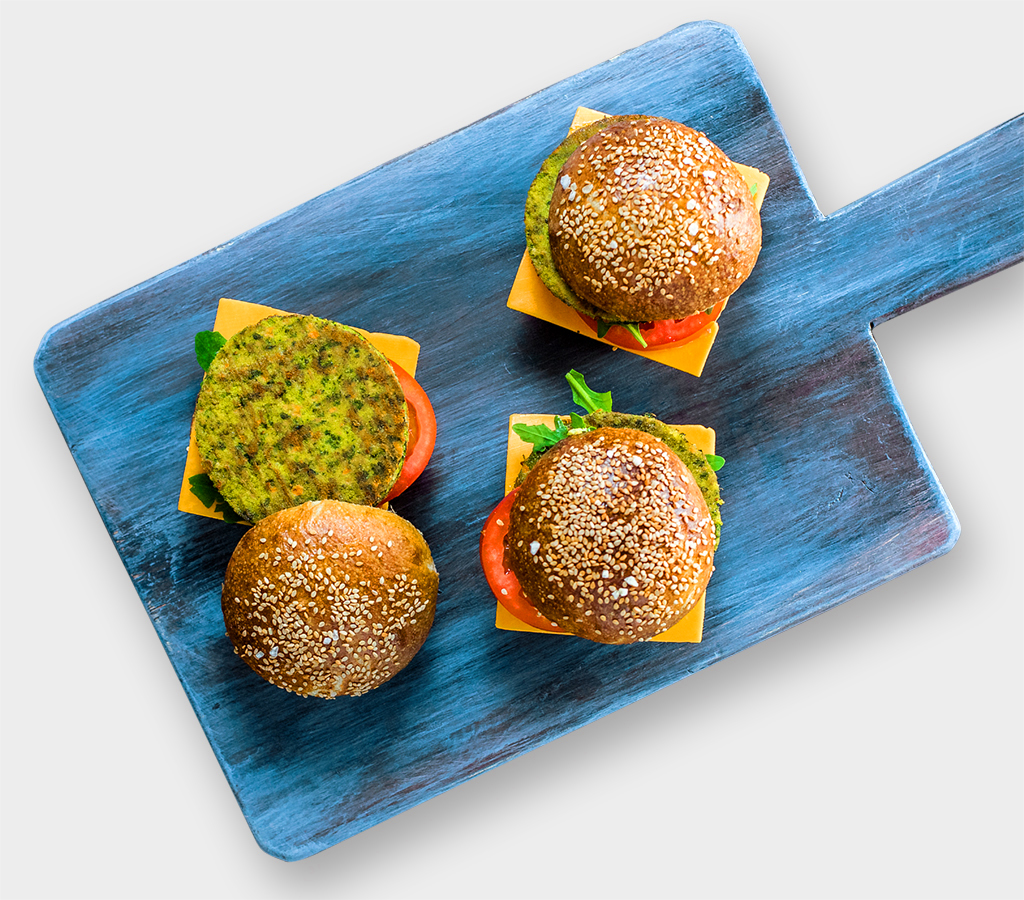 Hamburger con verdure, quinoa e filetti di pollo