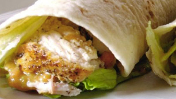 Wrap sandwich con cotoletta e verdure